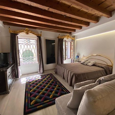 Ln Homes Venice - San Marco Canal View Экстерьер фото